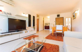 1 Bedroom Nice Apartment In Njivice